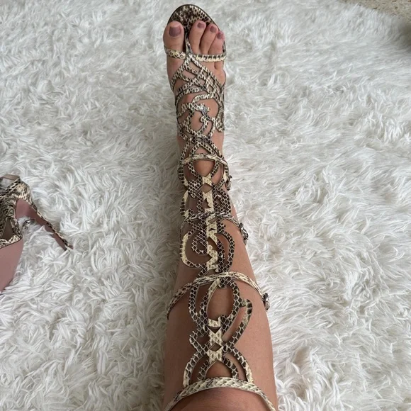 Elie Tahari Gladiator Python Knee High Lace-Up Sandals - one of a kind - NEW 💫 - Picture 12 of 12